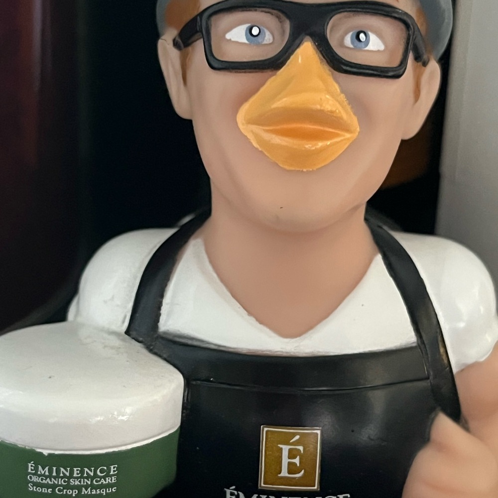 Éminence Skincare Figurine rubberduck unique luxury skincare brand 🐥🐥 - Picture 2 of 4